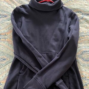 lululemon turtle neck sweatshirt navy